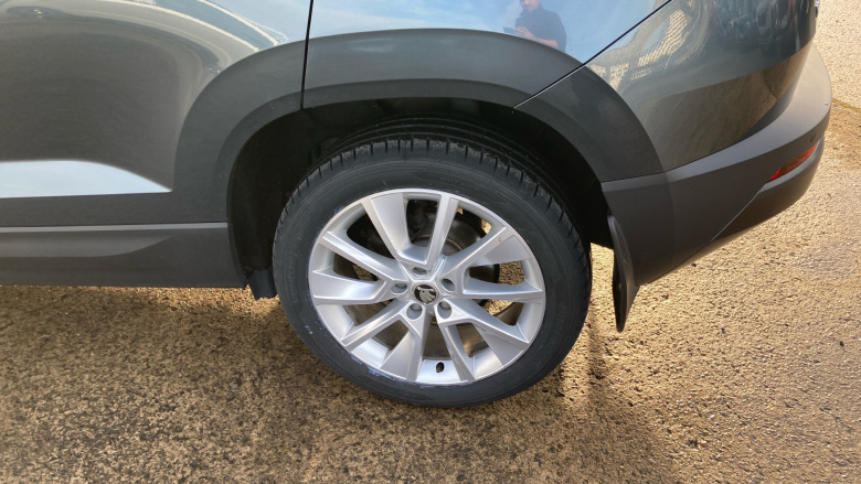 Skoda Karoq 1.5 TSI SE L 5dr DSG Petrol Estate